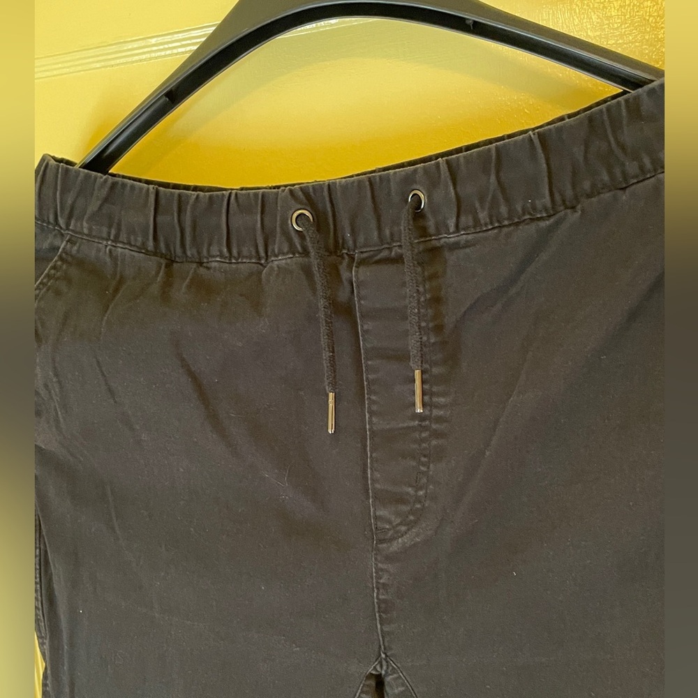 H&M Black Straight Jeans Classic Fit - Picture 3 of 5